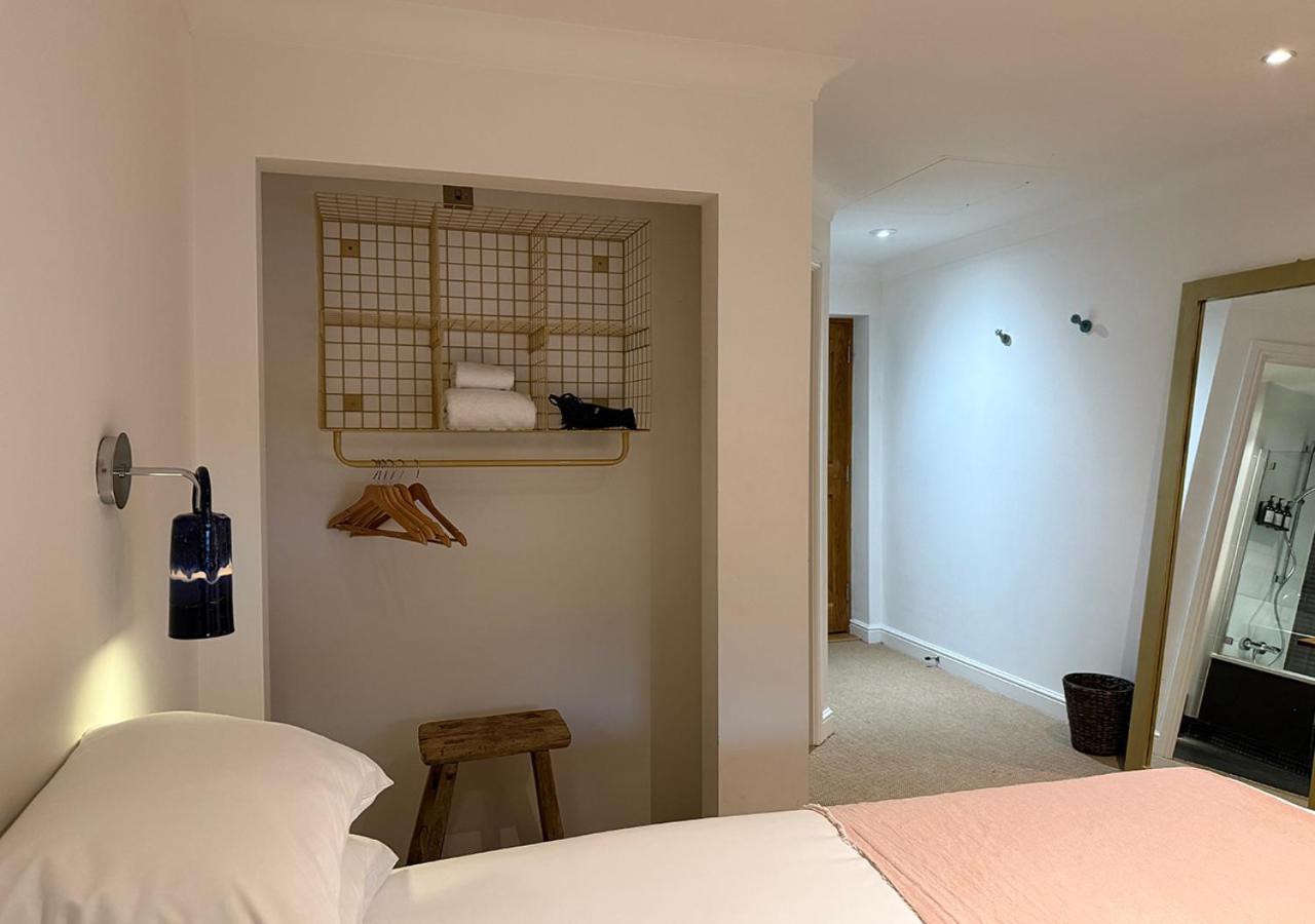 Hotel The Ridings At Theobalds Park Goff's Oak Exterior foto